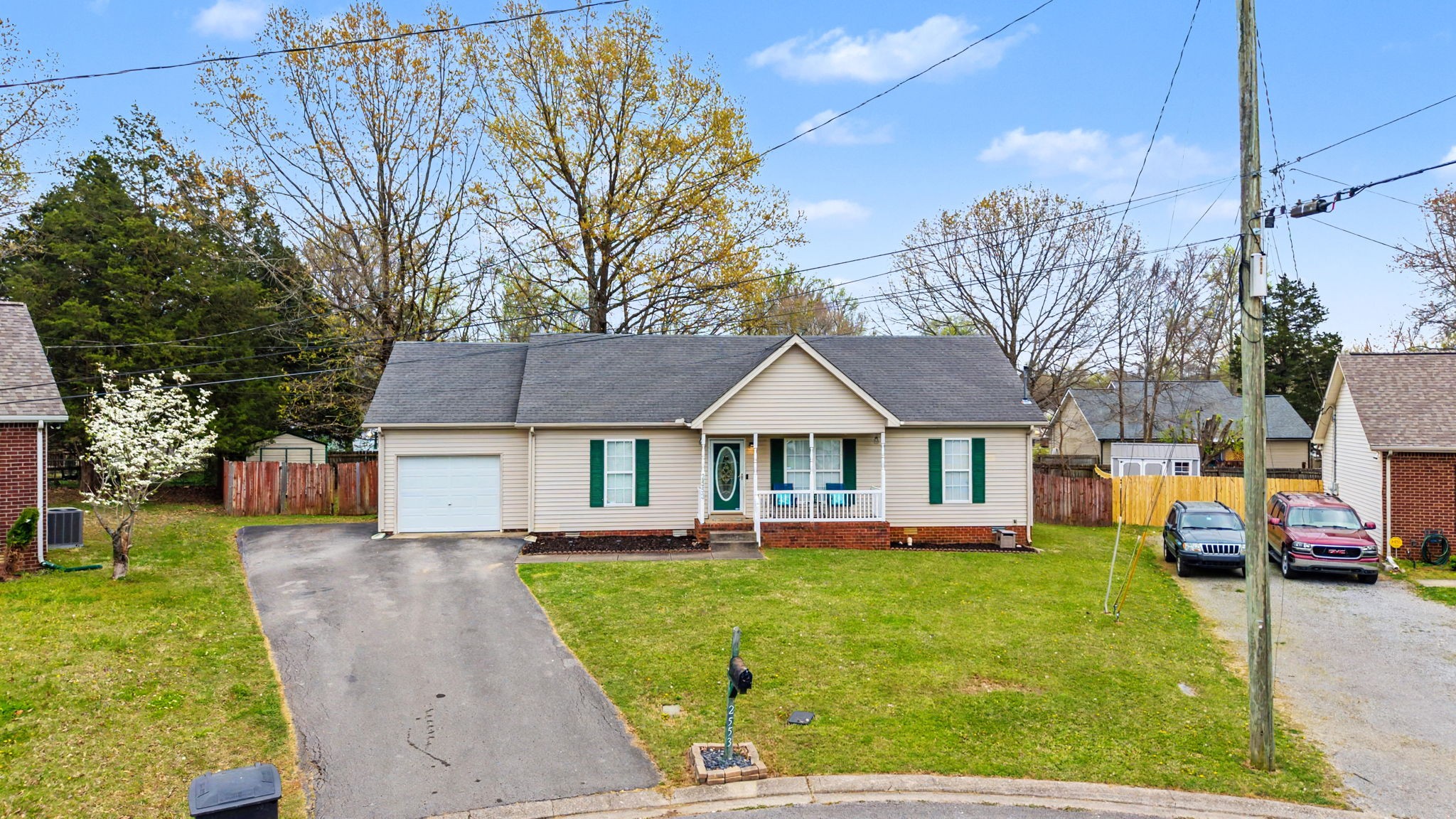 2553 Hillingdon Drive