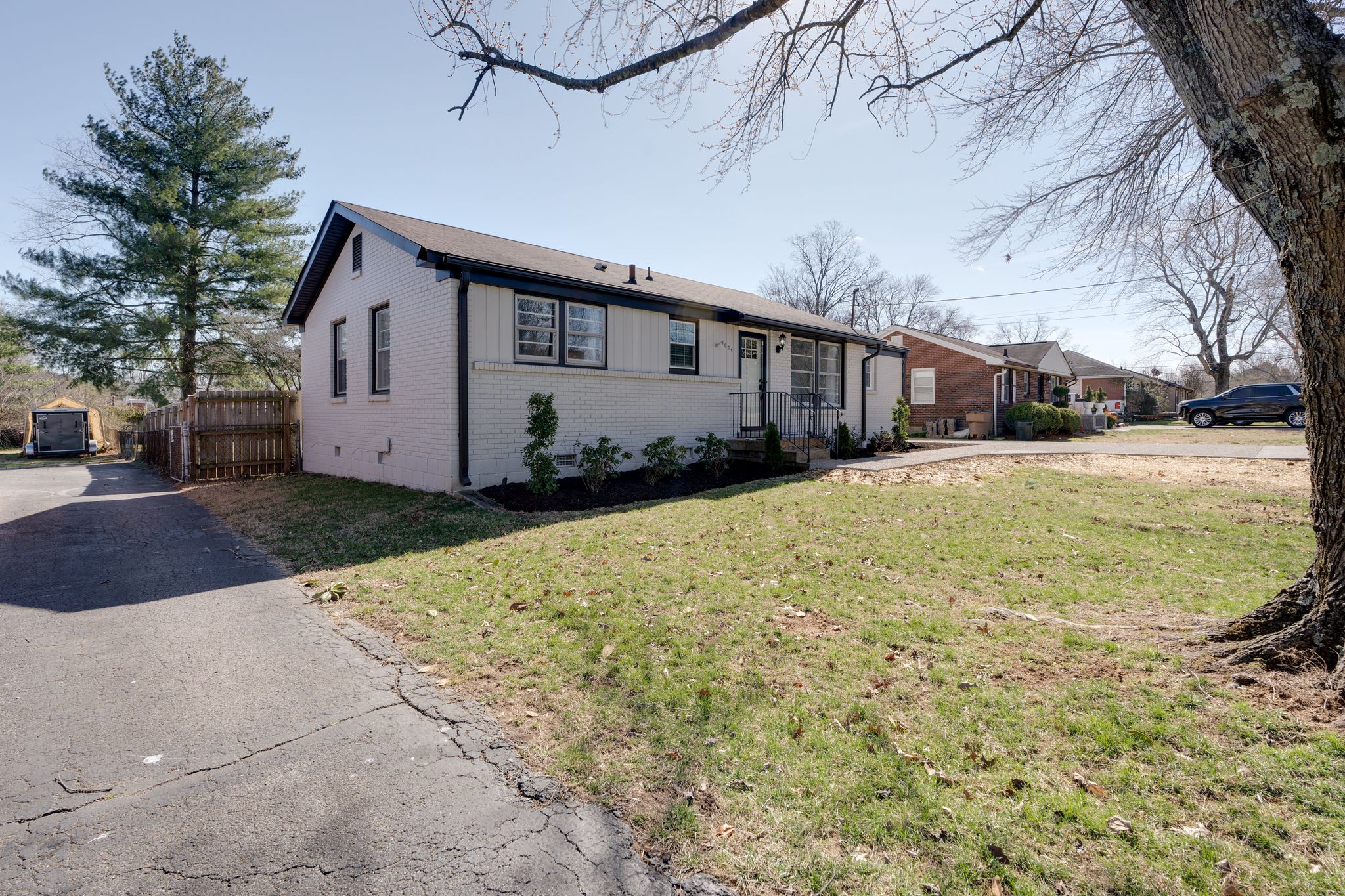 5004 Raywood Lane