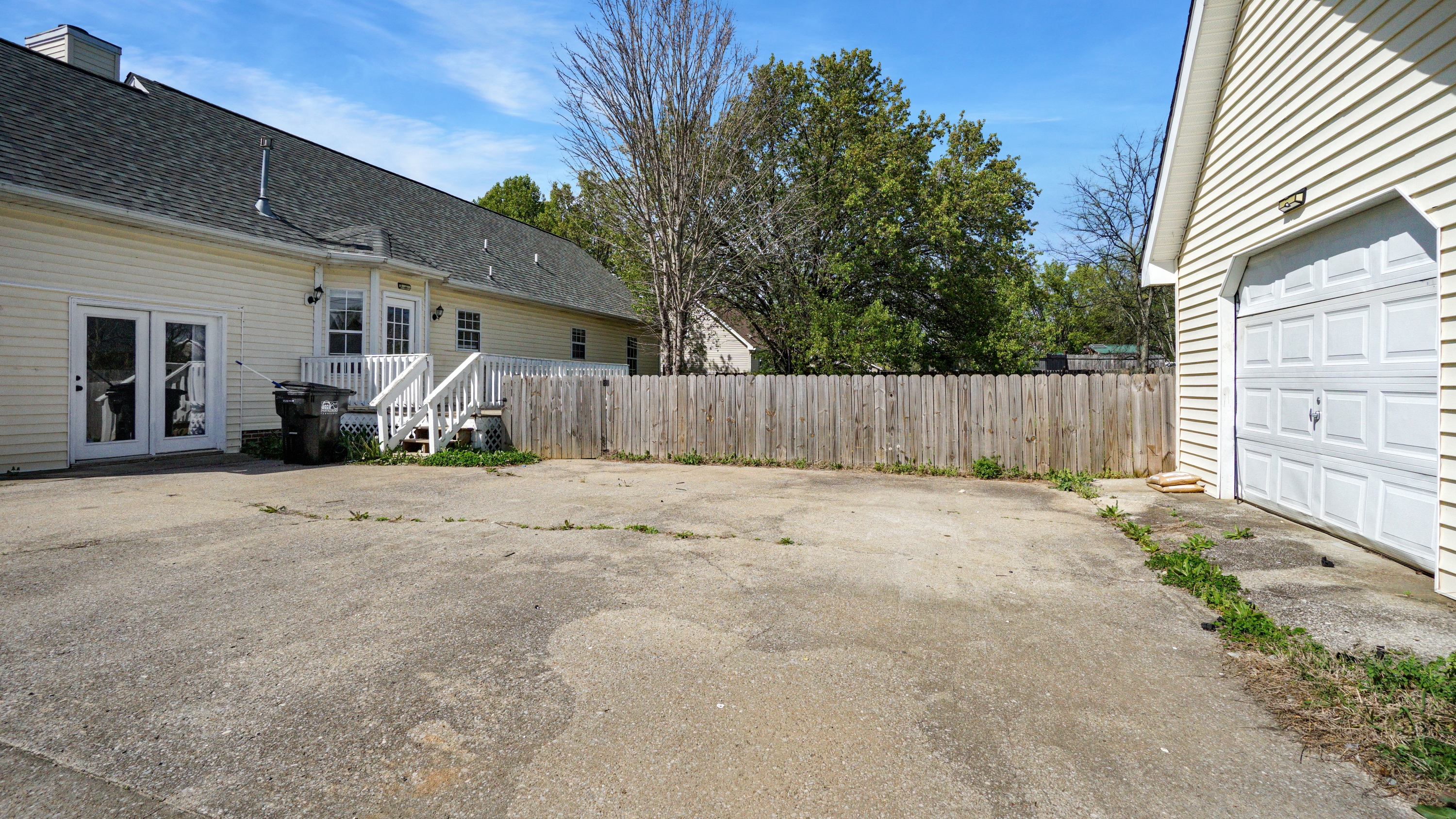 2902 Meadowhill Drive